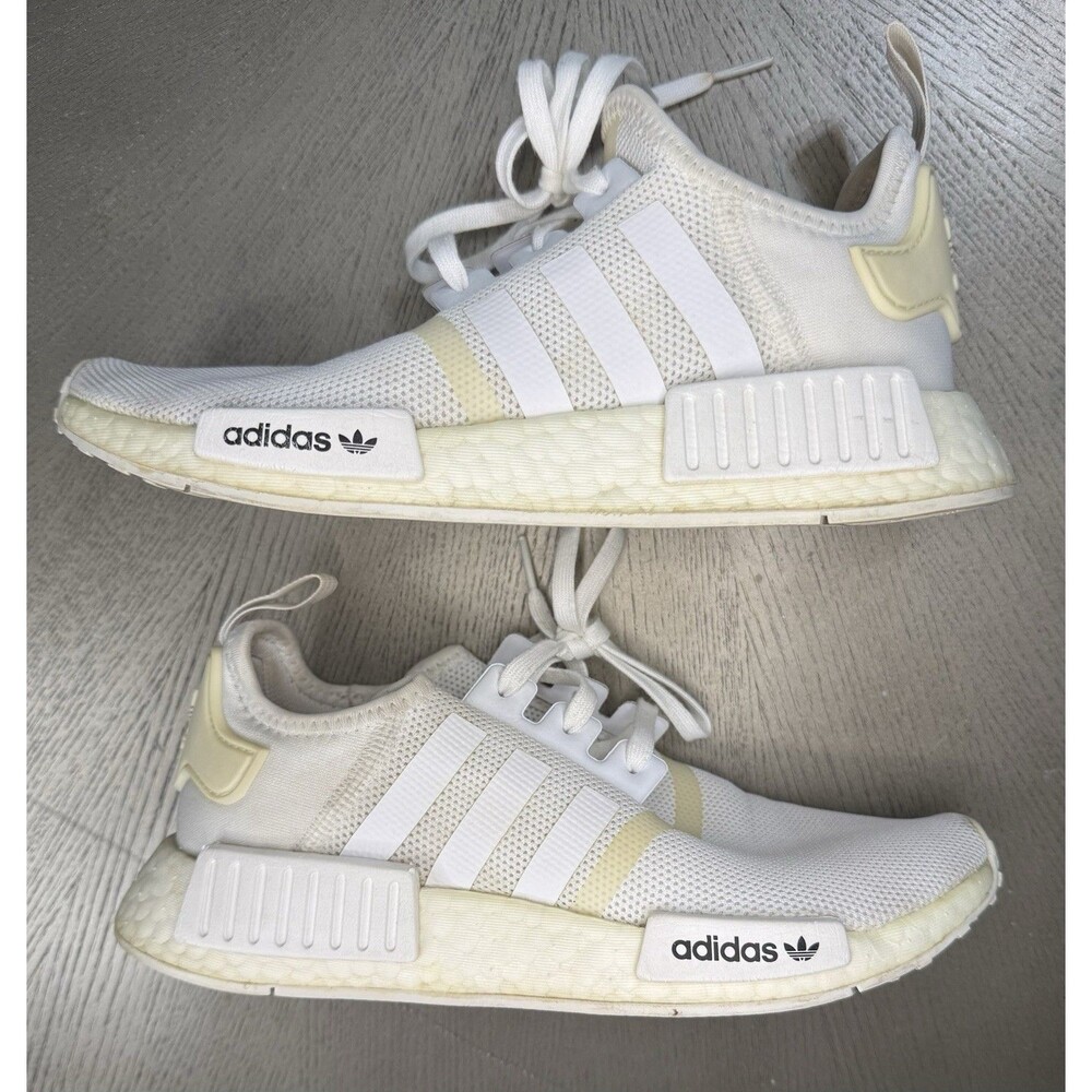 Adidas NMD_R1 Triple White Cream Boost Sneakers Women’s Size 5.5 FW0432